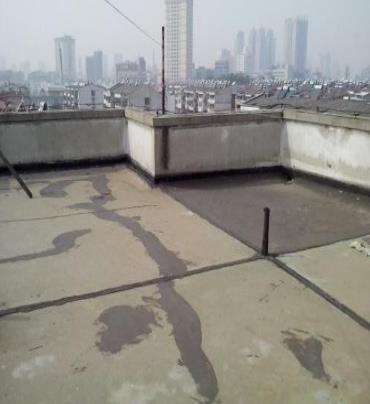 柳州漏水维修 楼顶漏水是什么原因，楼顶漏水维修方法是什么?